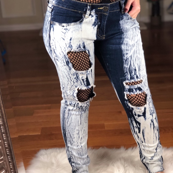 V.I.P. Distressed Lace Sexy Jeans, Size 9/10 - Picture 2 of 7